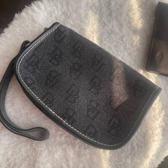 Dooney & Bourke Wristlet - Picture 3 of 3